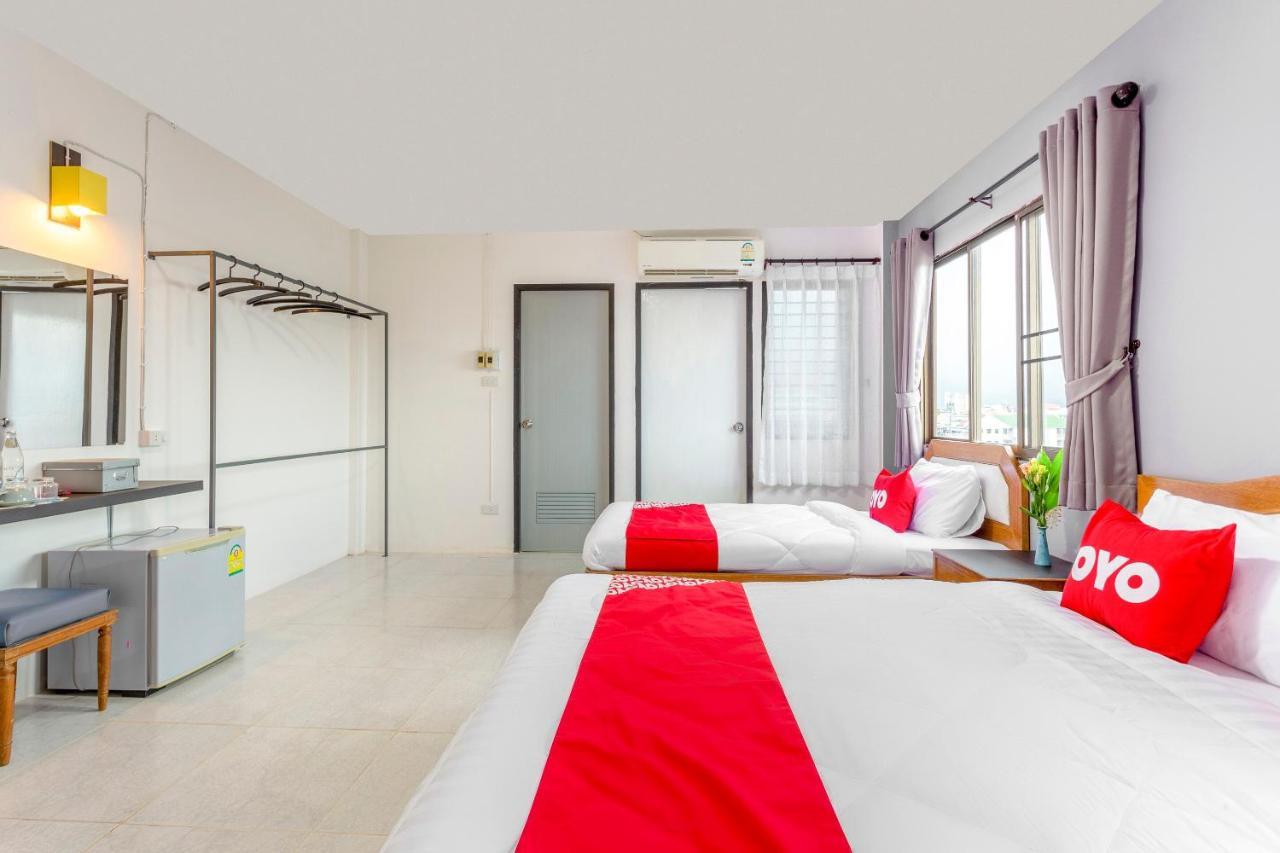 OYO 990 Siam​ Lanna​ Grand​ Hotel​ Chiangmai Chiang Mai Esterno foto