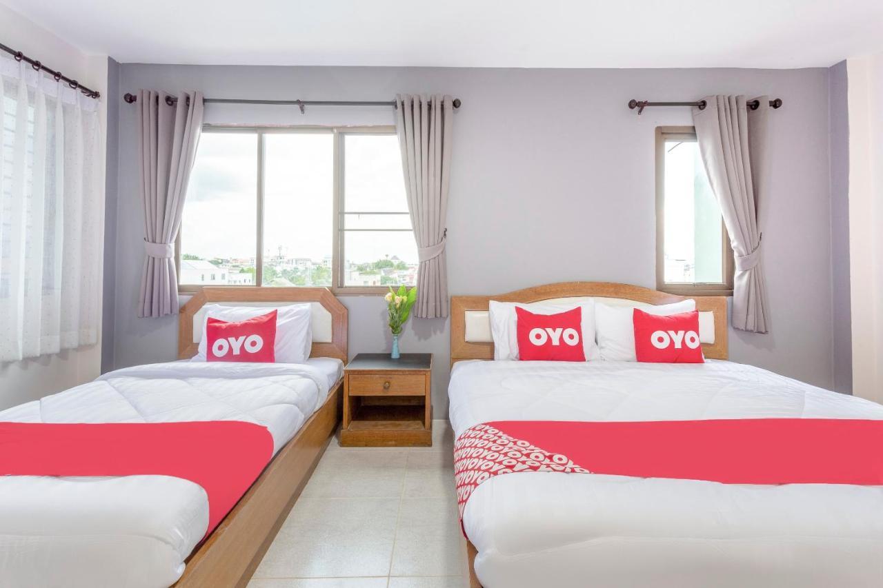 OYO 990 Siam​ Lanna​ Grand​ Hotel​ Chiangmai Chiang Mai Esterno foto