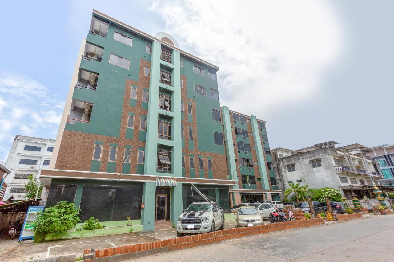 OYO 990 Siam​ Lanna​ Grand​ Hotel​ Chiangmai Chiang Mai Esterno foto