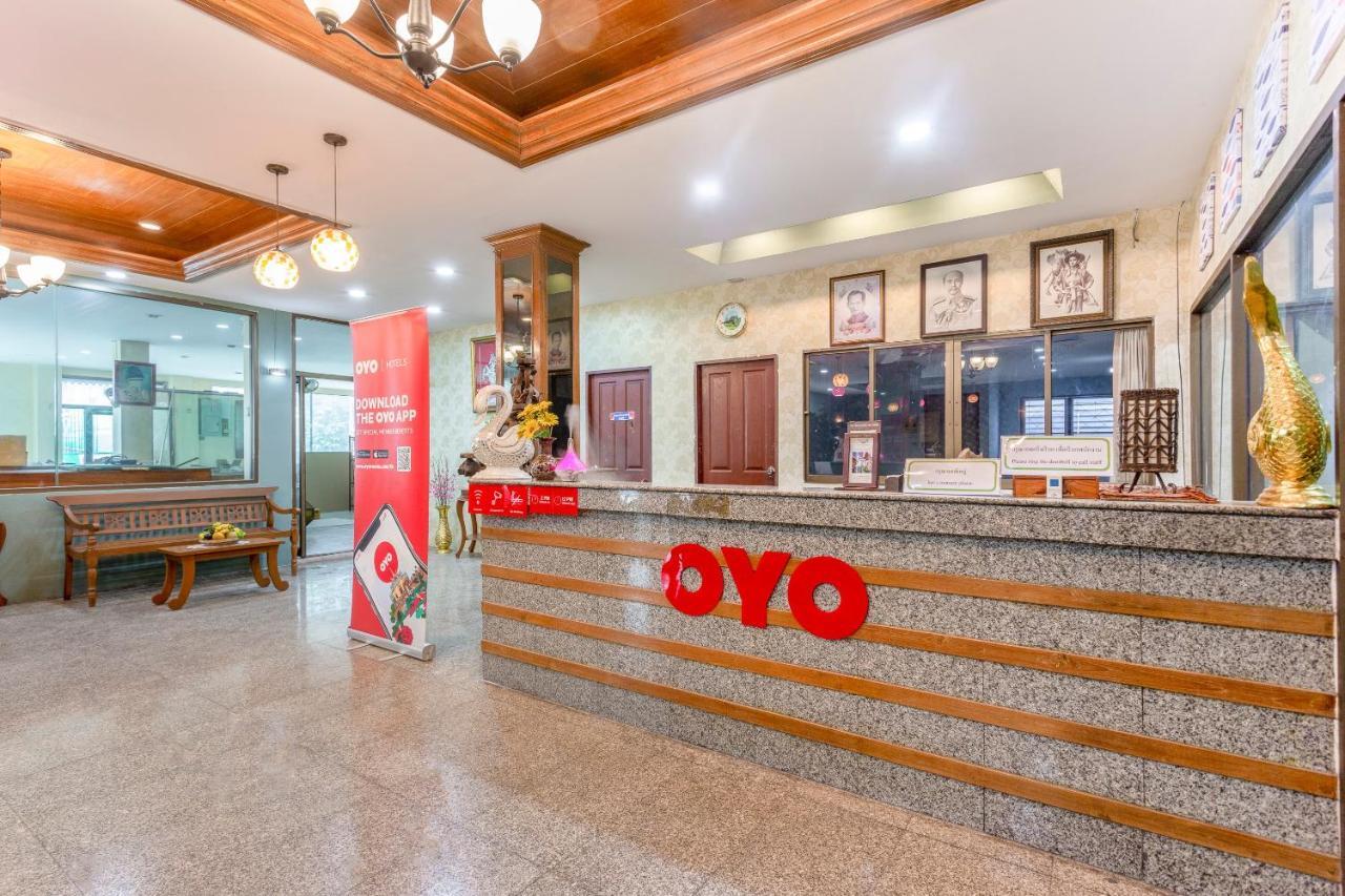 OYO 990 Siam​ Lanna​ Grand​ Hotel​ Chiangmai Chiang Mai Esterno foto